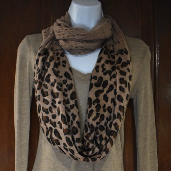 Leopard Print Infinity Scarf Brown Black Knit Wool Blend Wrap - Picture 4 of 7